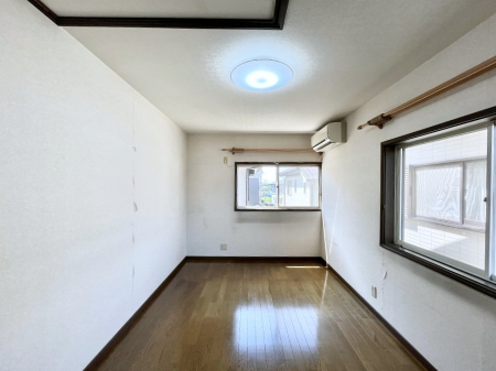 ���̑����ρ@2�ʍ̌����m�ۂ������邢��ԁB�Ƒ��݂�Ȃ����K�ȕ�炵����������݌v�ł��B