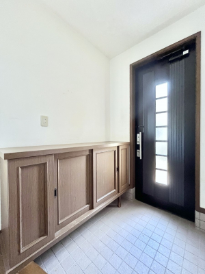 ���ց@�K���X�X���b�g�̓��������փh�A�������Ɍ���͂��Ă���܂�