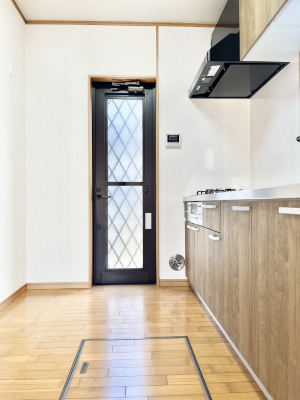 ���̑����ρ@���C���̌��ɂ����ꂵ�������