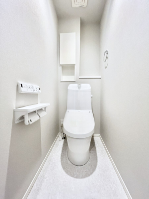 �g�C���@�����`Toilet�`�@�Y��E�X�b�L���E���K�ȃE�H�V�����b�g�t�g�C���ł��낰���Ԃł��B�g�C���͖����g�킴��𓾂Ȃ����́B����������ۂ������ł��ˁB�g�C����2��������̂Œ��̍��G���ɕ֗��ł��I