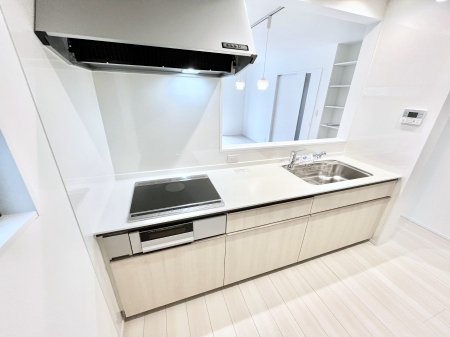 �L�b�`���@���������Ȃ��炲�Ƒ��Ƃ̉�b���y���߂�ΖʃJ�E���^�[�L�b�`��
