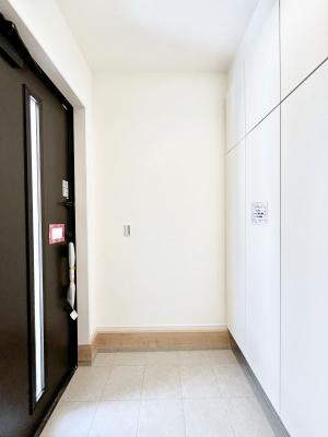 ���ց@�������Q�������`Entrance�`�@�Ƃ̒��ł��q�l���}����ŏ��̏ꏊ�ł��錺�ւ́A�Ƃ̈�ۂ��̂��̂ł��I�L�x�Ȍ��֎��[�ŁA����Y��ɕۂ��Ƃ��o���܂��􌺊ւɂ͂����Ղ���[�̉��ʔ��������I