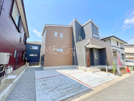 ���n�O�ώʐ^�@�O�ρ`Exterior�`�@���X�����Ȃ���A�咣���߂����ǂ����]�T������������V���[�v�ȃt�H�����ŘȂޓ@��́A���V�̋�ƏƂ炵���킹�鎖�ŁA�{������ׂ������`�̎p�������Ă���܂��B