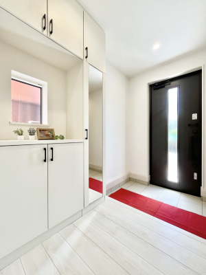 ���ց@�����`Entrance�`�@�Ƃ̒��ł��q�l���}����ŏ��̏ꏊ�ł��錺�ւ́A�Ƃ̈�ۂ��̂��̂ł��I�L�x�Ȍ��֎��[�ŁA����Y��ɕۂ��Ƃ��o���܂��􌺊ւɂ͂����Ղ���[�̉��ʔ��������I