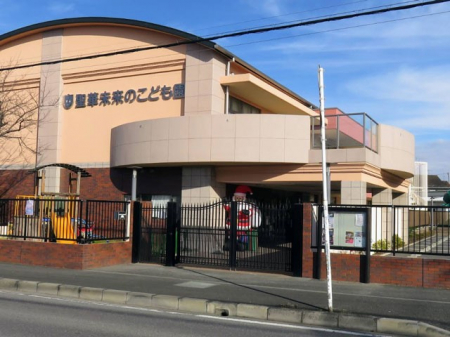 ���ӊ��@�c�t���E�ۈ牀 900m ���ؖ����̎q�ǂ���