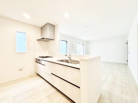 �L�b�`���@�����`Kitchen�`  ���r���O�����n����J�E���^�[�L�b�`���B  ���������Ȃ���Ƒ��ƃR�~���j�P�[�V�������Ƃ�邾���łȂ��A�傫�ȊJ���������邱�Ƃ��ł��܂��B  ���q�l�̐����������邱�Ƃ��ł��܂��ˁI