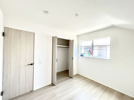 �Q���@�������Q�������`Bed Room�`�@�}���V�����ƈႢ�������������̂��ˌ��Ẵ����b�g�ł��B���Ƒ������������ƂŎ苷�Ɋ����Ă����Z�܂����ˌ��Ăł͊e�����v���C�o�V�[��ۂ��Ƃ��ł��܂��B