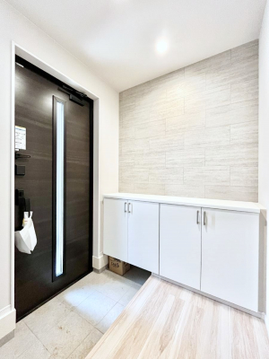 ���ց@������1�������`Entrance�`�@���ւ͉Ƃ̊�Ƃ����܂����䂪�Ƃ̃Z���X�����肰�Ȃ����������閣�͂��錺�֑�����y���݂̈�B�A���x�ɉƑ����ق��Ƃł���S�n�悢��ԑ������؂ł��ˁ�