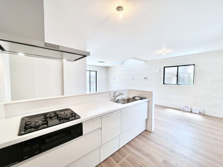 �L�b�`���@������3�������`Kitchen�`  ���r���O�����n����J�E���^�[�L�b�`���B���������Ȃ���Ƒ��ƃR�~���j�P�[�V�������Ƃ�邾���łȂ��A�傫�ȊJ���������邱�Ƃ��ł��܂��B���q�l�̐����������邱�Ƃ��ł��܂��ˁI