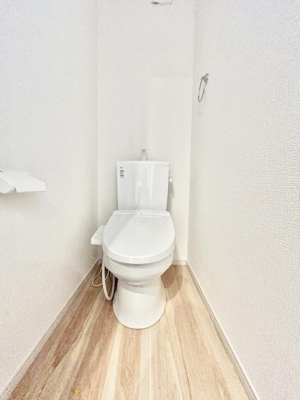 �g�C���@�������R�������`Toilet�`�@�������̂��鐅����g�C���̓E�H�V�����b�g�t���ł����g�C���͖����g�킴��𓾂Ȃ����́B����������ۂ������ł��ˁB�g�C����2��������̂Œ��̍��G���ɕ֗��ł��I