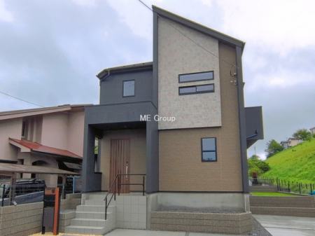 ���n�O�ώʐ^�@�`Exterior�`�@��s���œ���̃X���[���C�t���΂Ɉ͂܂ꂽ�y�n�͓s��̌�����Y���ꂻ���B�l�G��ʂ��Ď��R�ƐG�ꍇ����X�|�b�g�����ӂɂ͐��肾������I�Z�݂����Ȃ�ƁB��炵�������B
