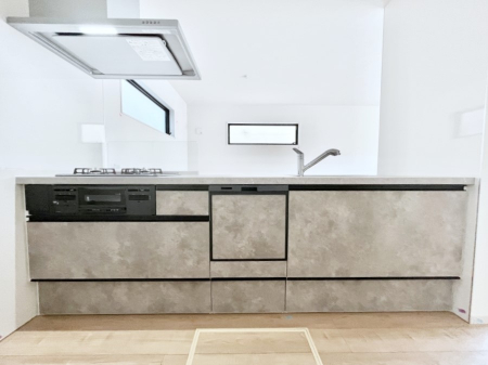 �L�b�`���@������1�������`Kitchen�`�@�u���������͉�����낤�v����ȃL�b�`���Ȃ�v�������藿�����ł����Ⴂ�܂��B�L�b�`������̓��r���O����]�ł��܂��B�Ƒ����Ȃ��邨�Ƃ������ɂ������܂��B