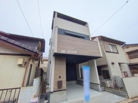 ���n�O�ώʐ^�@�`Exterior�`�@��s���œ���̃X���[���C�t���΂Ɉ͂܂ꂽ�y�n�͓s��̌�����Y���ꂻ���B�l�G��ʂ��Ď��R�ƐG�ꍇ����X�|�b�g�����ӂɂ͐��肾������I�Z�݂����Ȃ�ƁB��炵�������B