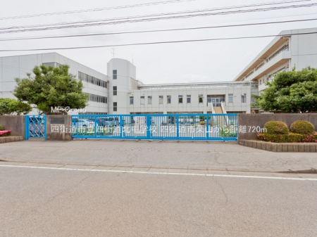 ���ӊ��@���w�Z 720m �l�X���s���l�X���k���w�Z