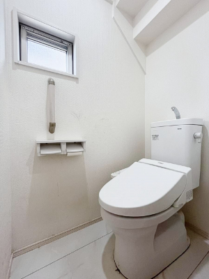 �g�C���@�����`Toilet�`�@�Y��E�X�b�L���E���K�ȃE�H�V�����b�g�t�g�C���ł��낰���Ԃł��B�g�C���͖����g�킴��𓾂Ȃ����́B����������ۂ������ł��ˁB�g�C����2��������̂Œ��̍��G���ɕ֗��ł��I