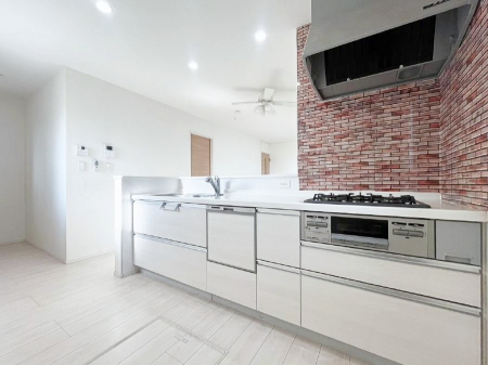 �L�b�`���@�����`Kitchen�`�@�u���������͉�����낤�v����ȃL�b�`���Ȃ�v�������藿�����ł����Ⴂ�܂��B�L�b�`������̓��r���O����]�ł��܂��B�Ƒ����Ȃ��邨�Ƃ������ɂ������܂��B