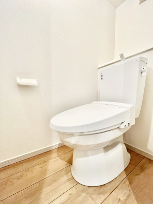 �g�C���@�����`Toilet�`�@�Y��E�X�b�L���E���K�ȃE�H�V�����b�g�t�g�C���ł��낰���Ԃł��B�g�C���͖����g�킴��𓾂Ȃ����́B����������ۂ������ł��ˁB�g�C����2��������̂Œ��̍��G���ɕ֗��ł��I