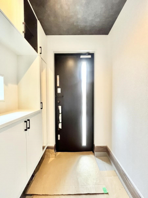 ���ց@�����`Entrance�`�@�Ƃ̒��ł��q�l���}����ŏ��̏ꏊ�ł��錺�ւ́A�Ƃ̈�ۂ��̂��̂ł��I�L�x�Ȍ��֎��[�ŁA����Y��ɕۂ��Ƃ��o���܂��􌺊ւɂ͂����Ղ���[�̉��ʔ��������I