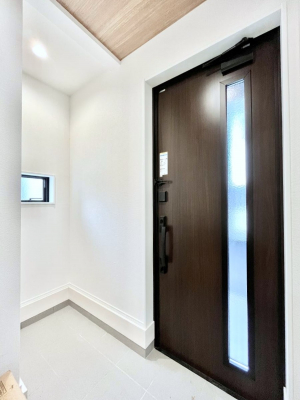 ���ց@�����`Entrance�`�@���ւ͉Ƃ̊�Ƃ����܂����䂪�Ƃ̃Z���X�����肰�Ȃ����������閣�͂��錺�֑�����y���݂̈�B�A���x�ɉƑ����ق��Ƃł���S�n�悢��ԑ������؂ł��ˁ�