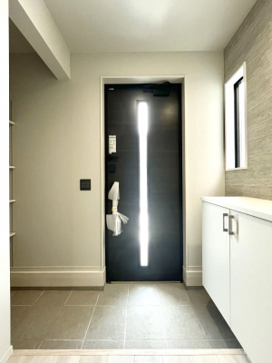 ���ց@�������Q�������`Entrance�`�@�Ƃ̒��ł��q�l���}����ŏ��̏ꏊ�ł��錺�ւ́A�Ƃ̈�ۂ��̂��̂ł��I�L�x�Ȍ��֎��[�ŁA����Y��ɕۂ��Ƃ��o���܂��􌺊ւɂ͂����Ղ���[�̉��ʔ��������I
