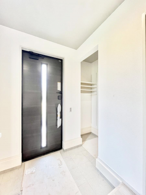 ���ց@������1�������`Entrance�`�@���ւ͉Ƃ̊�Ƃ����܂����䂪�Ƃ̃Z���X�����肰�Ȃ����������閣�͂��錺�֑�����y���݂̈�B�A���x�ɉƑ����ق��Ƃł���S�n�悢��ԑ������؂ł��ˁ�
