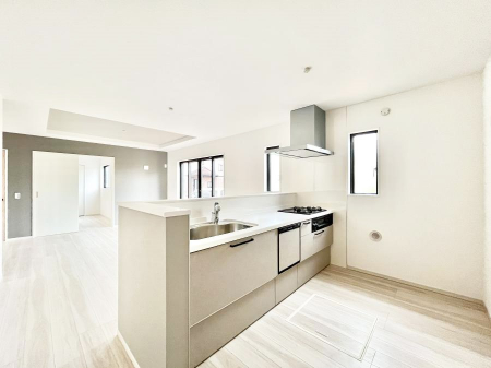 �L�b�`���@������1�������`Kitchen�`�@�u���������͉�����낤�v����ȃL�b�`���Ȃ�v�������藿�����ł����Ⴂ�܂��B�L�b�`������̓��r���O����]�ł��܂��B�Ƒ����Ȃ��邨�Ƃ������ɂ������܂��B
