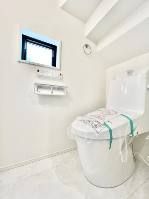 �g�C���@�����`Toilet�`�@�Y��E�X�b�L���E���K�ȃE�H�V�����b�g�t�g�C���ł��낰���Ԃł��B�g�C���͖����g�킴��𓾂Ȃ����́B����������ۂ������ł��ˁB�g�C����2��������̂Œ��̍��G���ɕ֗��ł��I