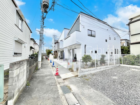 ���n�O�ώʐ^�@�O�ρ`Exterior�`�@�O�ʓ��H�F�쐼 1.85m �����@��ˌ��Ă̑傫�ȃ����b�g�́A�����B�́u�y�n�v���u���R�Ɂv�g���鎖�ł��B�K�[�f�j���O��c�h�x�C�Ԃ�o�C�N�̎�ȂǗl�X�ȗp�r�ŗ��p�ł��܂��B