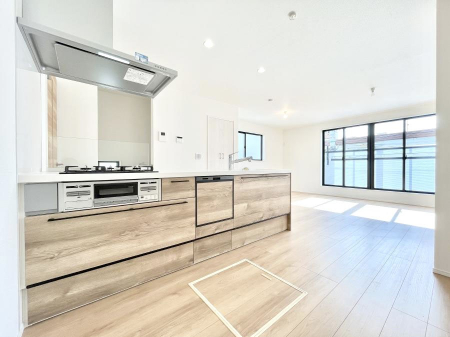 �L�b�`���@�����`Kitchen�`  ���r���O�����n����J�E���^�[�L�b�`���B  ���������Ȃ���Ƒ��ƃR�~���j�P�[�V�������Ƃ�邾���łȂ��A�傫�ȊJ���������邱�Ƃ��ł��܂��B  ���q�l�̐����������邱�Ƃ��ł��܂��ˁI