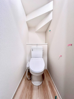 �g�C���@�����`Toilet�`�@�Y��E�X�b�L���E���K�ȃE�H�V�����b�g�t�g�C���ł��낰���Ԃł��B�g�C���͖����g�킴��𓾂Ȃ����́B����������ۂ������ł��ˁB�g�C����2��������̂Œ��̍��G���ɕ֗��ł��I