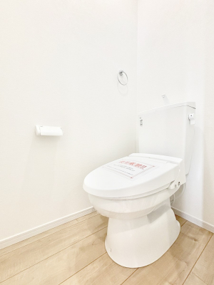 �g�C���@�����`Toilet�`�@�Y��E�X�b�L���E���K�ȃE�H�V�����b�g�t�g�C���ł��낰���Ԃł��B�g�C���͖����g�킴��𓾂Ȃ����́B����������ۂ������ł��ˁB�g�C����2��������̂Œ��̍��G���ɕ֗��ł��I