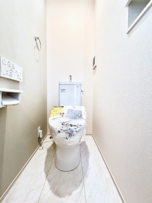 �g�C���@�E�H�V�����b�g�t���g�C����1�K��2�K���ꂼ��ɔz�u����Ă��ĂƂĂ��֗��ł��B 