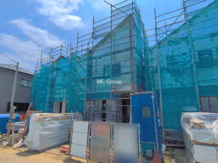 ���n�O�ώʐ^�@��3�������`Exterior�`�@��s���œ���̃X���[���C�t���΂Ɉ͂܂ꂽ�y�n�͓s��̌�����Y���ꂻ���B�l�G��ʂ��Ď��R�ƐG�ꍇ����X�|�b�g�����ӂɂ͐��肾������I
