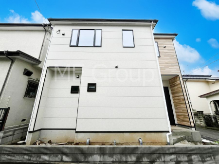 ���n�O�ώʐ^�@�O�ρ`Exterior�`�@���X�����Ȃ���A�咣���߂����ǂ����]�T������������V���[�v�ȃt�H�����ŘȂޓ@��́A���V�̋�ƏƂ炵���킹�鎖�ŁA�{������ׂ������`�̎p�������Ă���܂��B