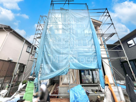 ���n�O�ώʐ^�@�O�ρ`Exterior�`�@��s���œ���̃X���[���C�t���΂Ɉ͂܂ꂽ�y�n�͓s��̌�����Y���ꂻ���B�l�G��ʂ��Ď��R�ƐG�ꍇ����X�|�b�g�����ӂɂ͐��肾������I�Z�݂����Ȃ�ƁB��炵�������B
