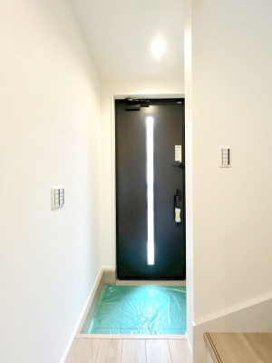 ���ց@�����`Entrance�`�@�Ƃ̒��ł��q�l���}����ŏ��̏ꏊ�ł��錺�ւ́A�Ƃ̈�ۂ��̂��̂ł��I�L�x�Ȍ��֎��[�ŁA����Y��ɕۂ��Ƃ��o���܂��􌺊ւɂ͂����Ղ���[�̉��ʔ��������I