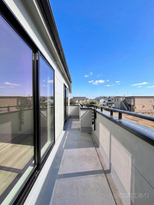 �o���R�j�[�@������B�������`Balcony�`  �o���R�j�[�͉������z���������݁A���z�c����󕨂��C�����悭�������Ƃ��ł��܂��B�g���₷���J���I�ȃo���R�j�[�ł����z�����������Ղ�~�蒍���A�o���R�j�[�t���Z�܂��B  