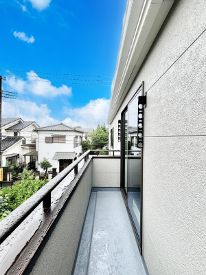 �o���R�j�[�@�����`Balcony�`  �o���R�j�[�͉������z���������݁A���z�c����󕨂��C�����悭�������Ƃ��ł��܂��B  �g���₷���J���I�ȃo���R�j�[�ł����z�����������Ղ�~�蒍���A�o���R�j�[�t���Z�܂��B 