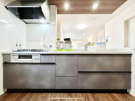 �L�b�`���@�����`Kitchen�`�@�L���Ďg���₷���L�b�`���Ȃ�Ƒ��ł�������ɗ�������������A��Еt������ԂȂ��ł����Ⴂ�܂�����[�������Ղ肠��̂ŁA������������Ɛ����Ȉ�ۂ�ۂĂ܂��B�@