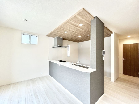 �L�b�`���@�������P�������`Kitchen�`�@�u���������͉�����낤�v����ȃL�b�`���Ȃ�v�������藿�����ł����Ⴂ�܂��B�L�b�`������̓��r���O����]�ł��܂��B�Ƒ����Ȃ��邨�Ƃ������ɂ������܂��B