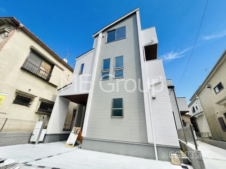 ���n�O�ώʐ^�@�O�ρ��P�������`Exterior�`�@���X�����Ȃ���A�咣���߂����ǂ����]�T������������V���[�v�ȃt�H�����ŘȂޓ@��́A���V�̋�ƏƂ炵���킹�鎖�ŁA�{������ׂ������`�̎p�������Ă���܂��B