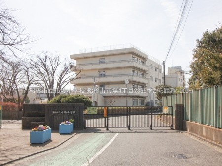 ���ӊ��@���w�Z 1000m �D���s���s�ꏬ�w�Z