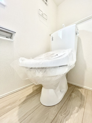 �g�C���@�g�C����1�K��2�K���ꂼ��ɔz�u����Ă��ĂƂĂ��֗��ł��B 