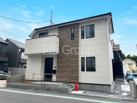 ���n�O�ώʐ^�@�O�ρ`Exterior�`�@��s���œ���̃X���[���C�t���΂Ɉ͂܂ꂽ�y�n�͓s��̌�����Y���ꂻ���B�l�G��ʂ��Ď��R�ƐG�ꍇ����X�|�b�g�����ӂɂ͐��肾������I�Z�݂����Ȃ�ƁB��炵�������B�@