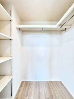 ���̑��@�ߗނ��n���K�[�Ɋ|�����܂܎��[�ł���WIC�B�ߗނ̐������ڂ����₷���ĕ֗��ł��I