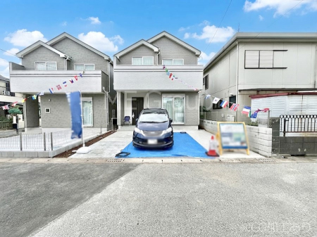 ���n�O�ώʐ^�@�O�ρ`Exterior�`�@��s���œ���̃X���[���C�t���΂Ɉ͂܂ꂽ�y�n�͓s��̌�����Y���ꂻ���B�l�G��ʂ��Ď��R�ƐG�ꍇ����X�|�b�g�����ӂɂ͐��肾������I�Z�݂����Ȃ�ƁB��炵�������B