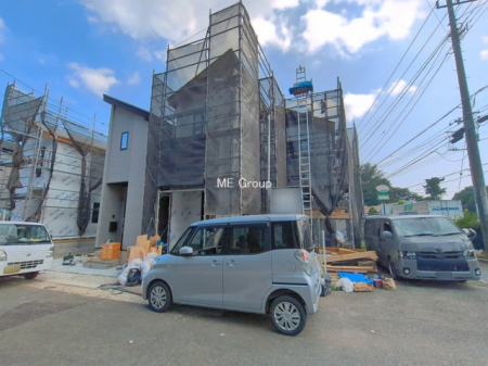 ���n�O�ώʐ^�@��1�������`Exterior�`�@�G�߂̕ω��������Ȃ���q��Ă��ł���A���R�Ɉ͂܂ꂽ�Z��n�ł��� �̂т̂тƉ߂���������A���Ƒ��̕�炵�����L���ɂ��Ă���܂��B    
