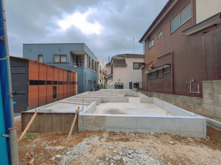���n�O�ώʐ^�@�`Exterior�`�@�G�߂̕ω��������Ȃ���q��Ă��ł���A���R�Ɉ͂܂ꂽ�Z��n�ł��� �̂т̂тƉ߂���������A���Ƒ��̕�炵�����L���ɂ��Ă���܂��B�������̉ƂÂ�����n�߂܂��傤��