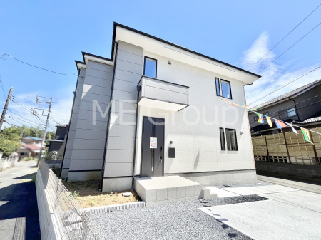 ���n�O�ώʐ^�@�O�ρ`Exterior�`�@�p�n�ɂ��z����E���ʂ��ǍD�ł��B��ˌ��Ă̑傫�ȃ����b�g�́A�����B�́u�y�n�v���u���R�Ɂv�g���鎖�ł��B�K�[�f�j���O��c�h�x�C�Ԃ�o�C�N�̎�ȂǗl�X�ȗp�r�ŗ��p�ł��܂��B