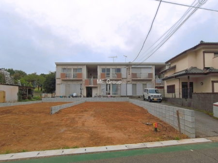 ���n�O�ώʐ^�@��2�������`Exterior�`�@�l�G��ʂ��Ď��R�ƐG�ꍇ����X�|�b�g�������A���U����W���M���O�A�T���̂��Ƒ��ł̗V�тɍœK�ł��B�J�����Ƃ�Ƃ�ɕ�܂ꂽ���z�̏Z�܂��������ɂ���܂��B  
